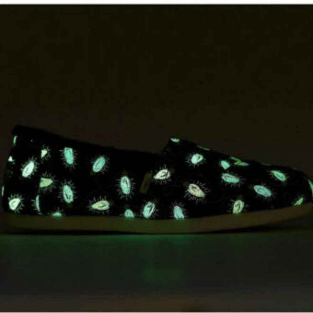 TOMS Black Glow In The Dark Size 7 - Picture 2 of 4